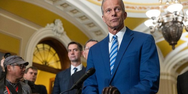Thune slams Schumer’s ‘kingmaker’ politics, refuses to ‘kiss the ring’ in shutdown talks