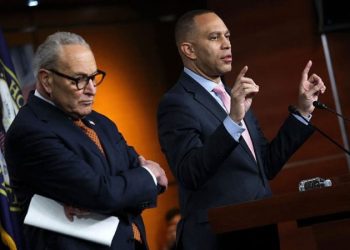 Thune blasts Jeffries, Schumer as ‘afraid of their shadows’ as DHS funding fight heats up